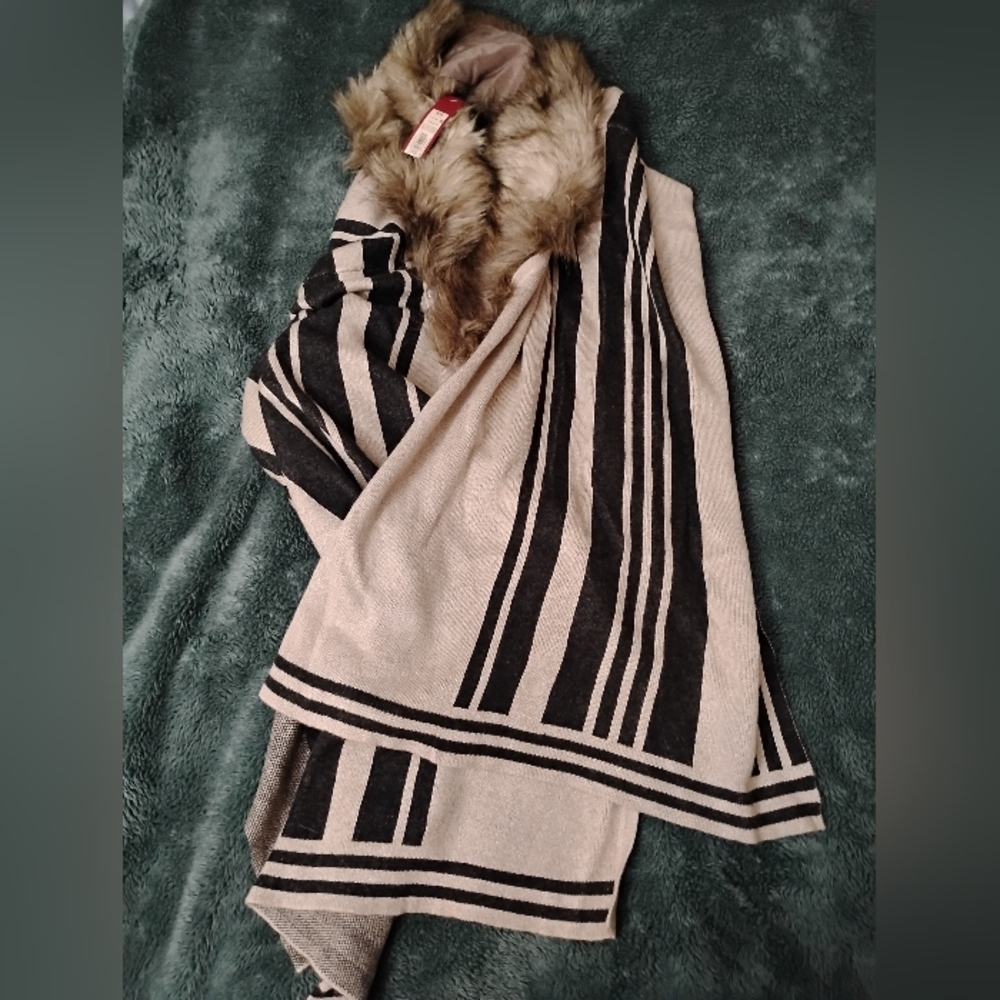 NWT Merona Knit Wrap Women's Size Small/Medium